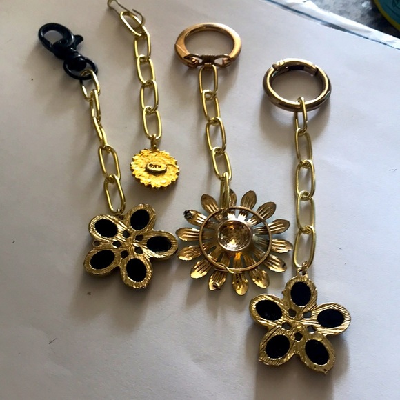 HAND MADE BLING FOR YOUR BAG ZIPPERS or KEYCHAIN SET OF 4 FLORAL THEMED GOLDTONE - Picture 8 of 8
